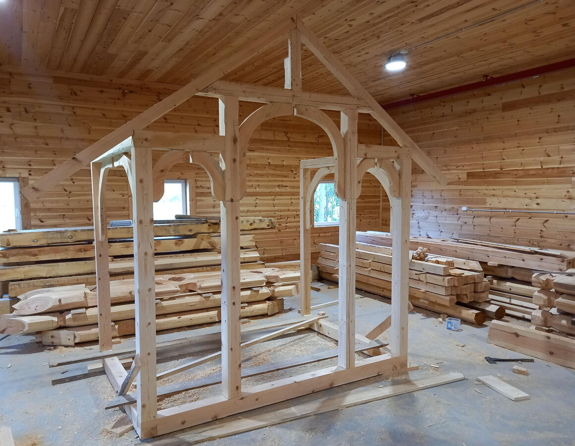 Inngangsparti til gårdshus i Bø 1/2